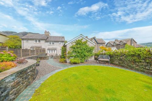 Coniston House | Springbank & Summerbank Cottages, Coniston, sleeps 8