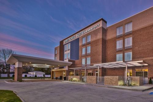Benton Harbor Hotel | SpringHill Suites by Marriott St. Joseph Benton Harbor