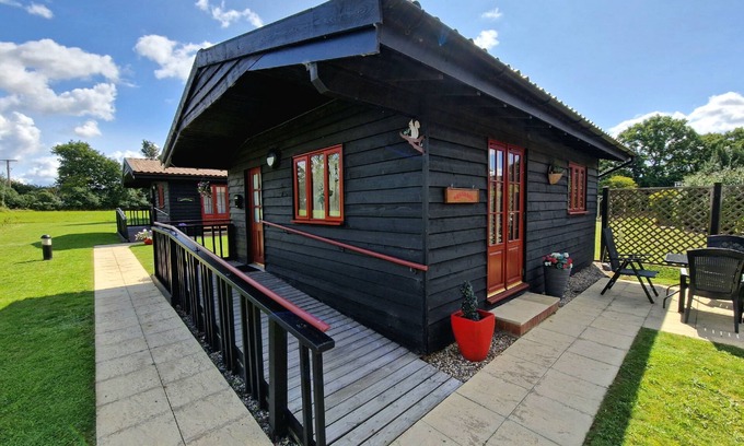 Coddenham Cabin | Squirrel, Bespoke holiday lodge in beautiful Suffolk conservation village