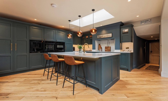 Milton Abbas Cottage | St James Cottage – Luxurious Dorset Escape in Idyllic Milton Abbas