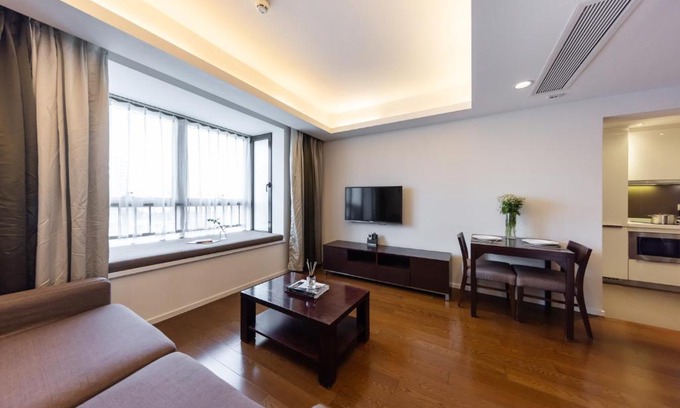 Jing'an Apartment | Starr Hotel Shanghai (Shanghai Railway Station)