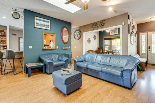 Egg Harbor House | Stars and Sunsets! Door Peninsula Retreat with Deck
