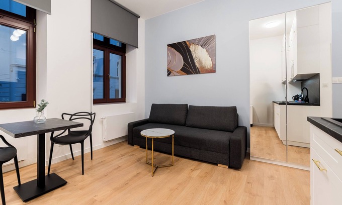 Poznan City Center Apartment | Stary Browar Deluxe Studio #2