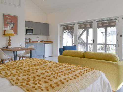 Staveley House | Staveley Park Studio - Uk33716