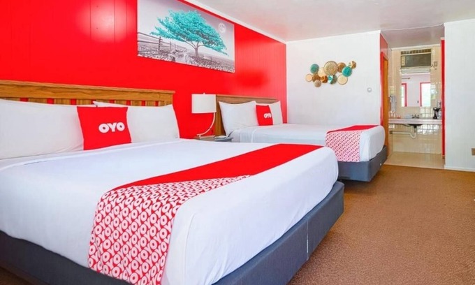 Lamberton Hotel | Stay Near Laura Ingalls Museum, Pets Allowed, Free Parking Included