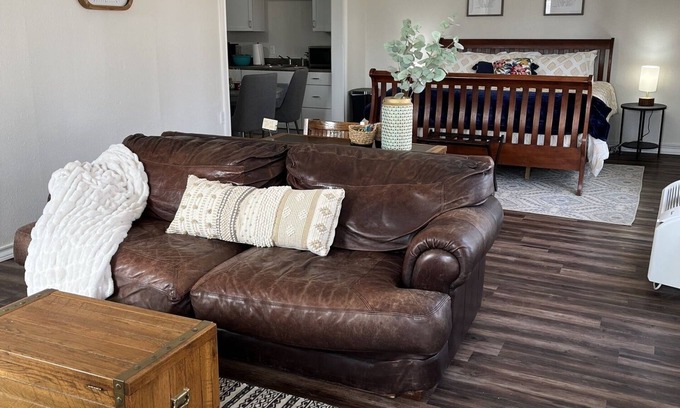 Lubbock Apartment | Stay with US at "The Airstream"- located at Lubbock RV Park, 1 mi from airport!