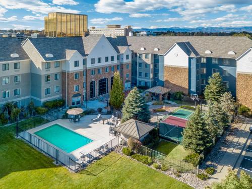 Glendale Hotel | Staybridge Suites Denver - Cherry Creek by IHG