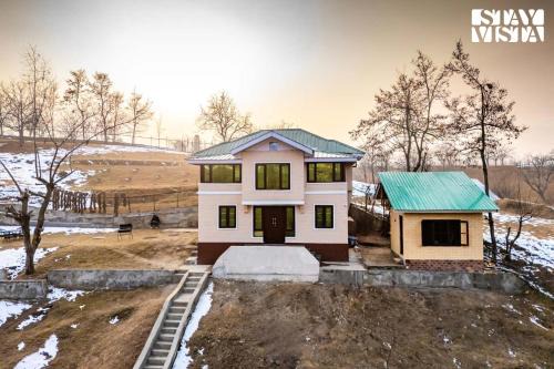 Srinagar Villa | StayVista at Riverscape with Views, WiFi, Heater