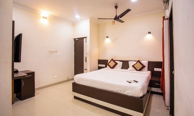 T Nagar Hotel | Stayz Inn Kodambakkam