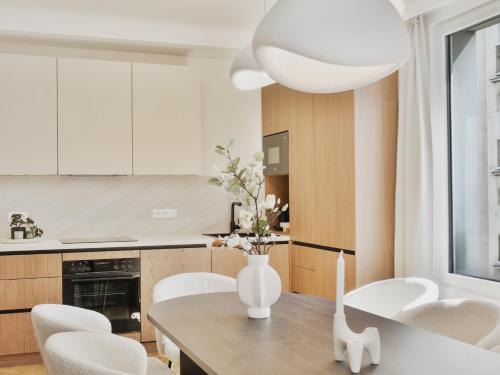 Innere Stadt Apartment | Stephansdome Luxury Grand Apartment