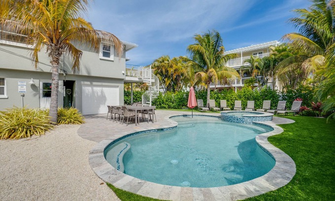 Anna Maria Villa | Steps to Beach - Bean Point Residence Unit A by SeaBreeze Vacation
