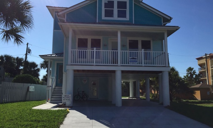 St. Augustine Beach House | Steps to the non-driving section of the beach!