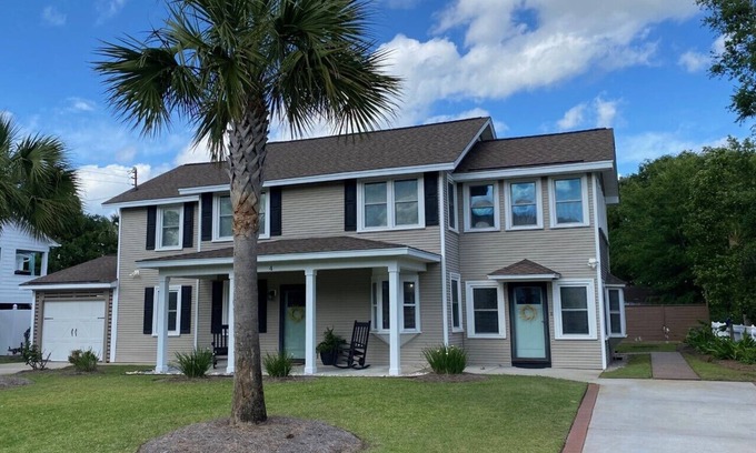 Isle of Palms Apartment | Steps to the beach! Isle of Palms escape!