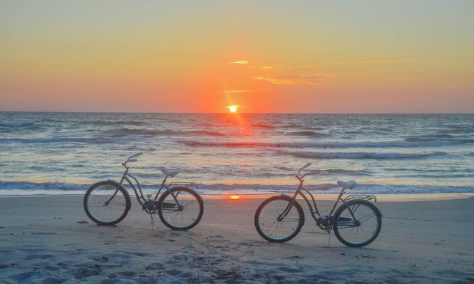 Ambersand Beach House | Steps to your own private beach
