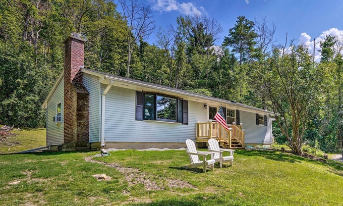 Lenox Dale House | Stockbridge Home: Walk to Town Beach!