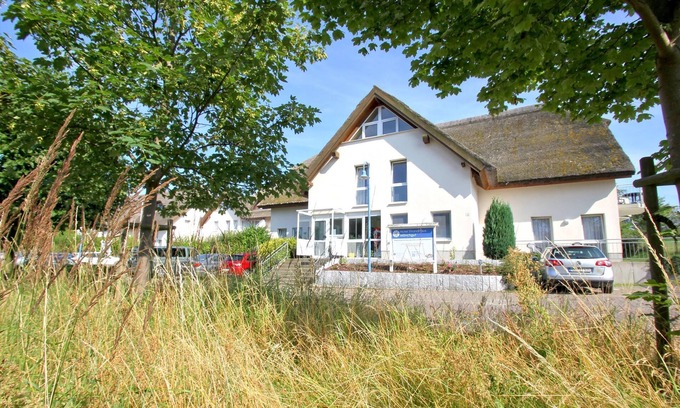 Lobbe Apartment | Strandhaus Mönchgut Bed&Breakfast F-1010 Double room 23