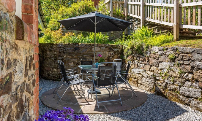 Newton Abbot Cottage | Strelna Coach House - Gateway to the Moor