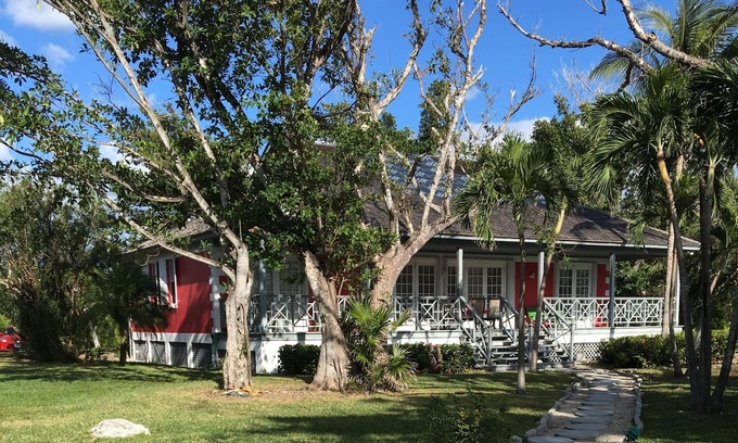 Freeport House | Stress-free Bahamian Vacation Home On The Beach