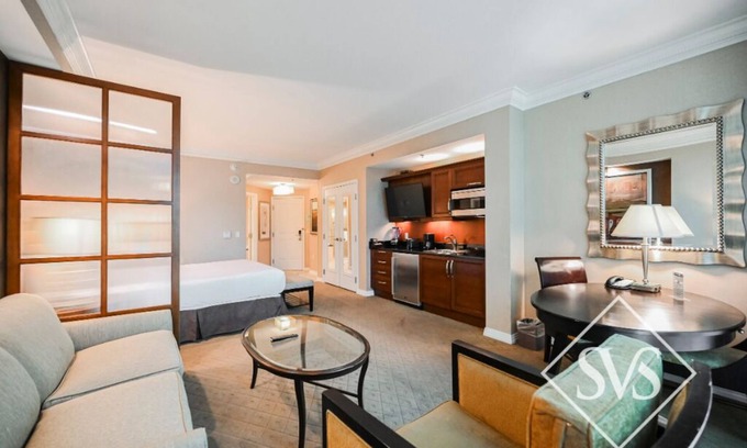 Las Vegas Apartment | Strip View Studio | Signature at MGM