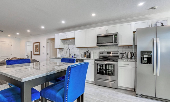 Stuart Apartment | Stuart Vacation Rental ~ 1 Mi to Downtown!