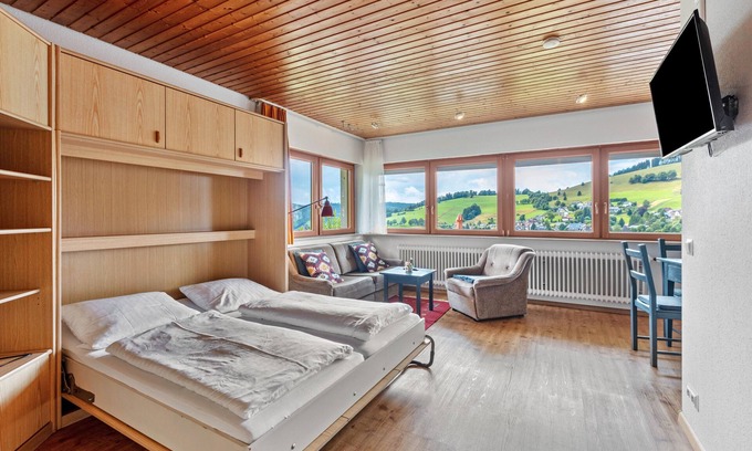 Todtnauberg Apartment | Studio '1, 30 sqm' with Mountain View, Shared Terrace and Wi-Fi
