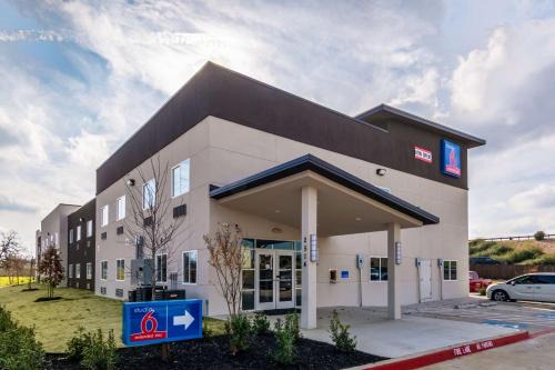 Mesquite Hotel | Studio 6-Mesquite, TX - Dallas