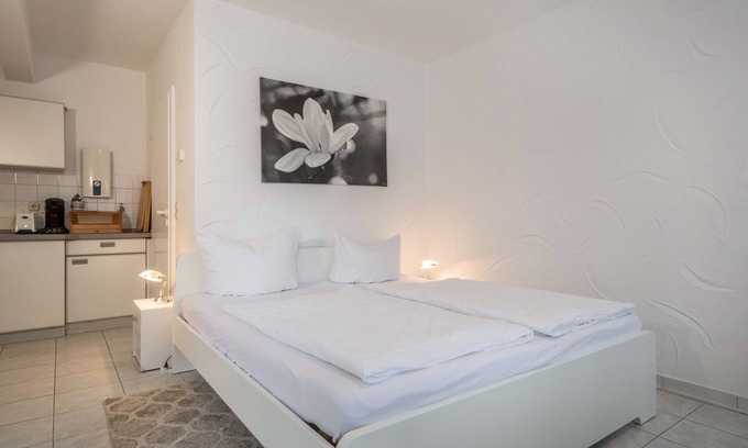 Oberteuringen Apartment | Studio Apartment “Trapp-Mayer EG Rechts” near Lake Constance
