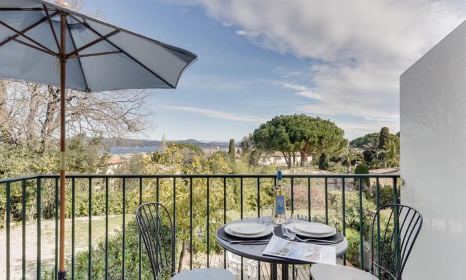 Cote d'Azur- French Riviera Apartment | Studio Bella Vista by Interhome