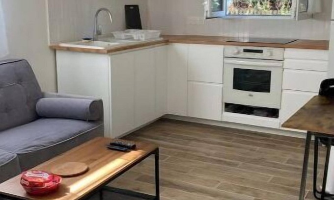 Villemomble Apartment | Studio close to Paris transport links