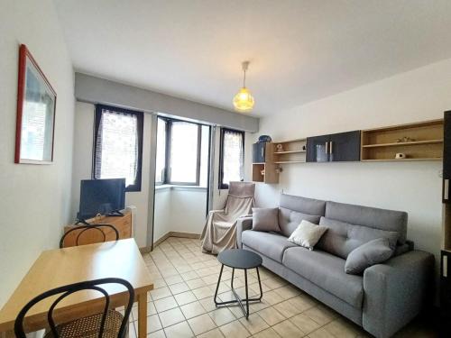 Aix-les-Bains City Center Apartment | Studio cosy avec parking privé, au centre, proche thermes et lac - FR-1-555-20