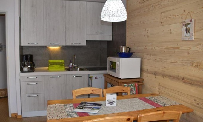 Montgenevre Apartment | Studio cosy pour 4 pers avec balcon, parking et animaux acceptés à Montgenèvre - FR-1-266-72