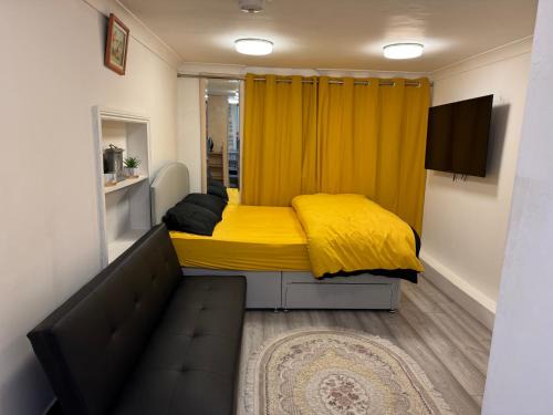 Plymouth Apartment | Studio Flat