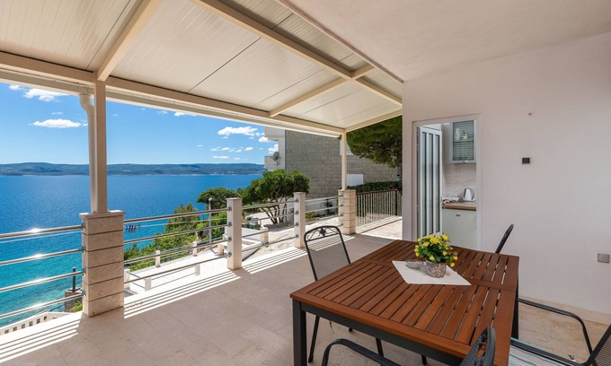 Mimice Apartment | Studio flat near beach Mimice, Omiš (AS-18149-a)