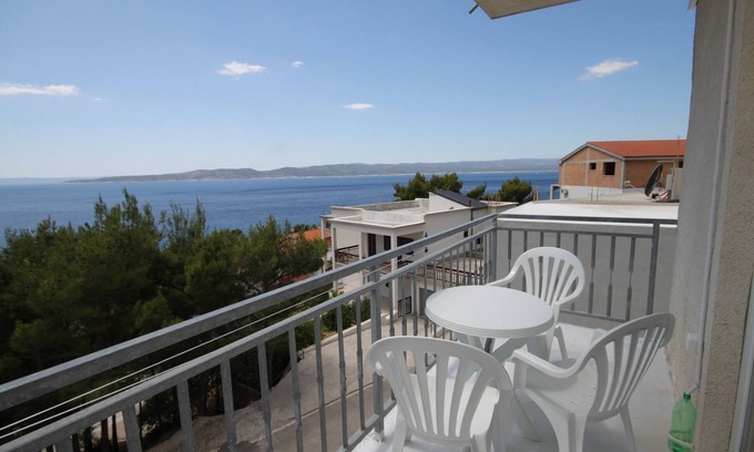 Brela Apartment | Studio flat with balcony and sea view Brela, Makarska (AS-6895-b)