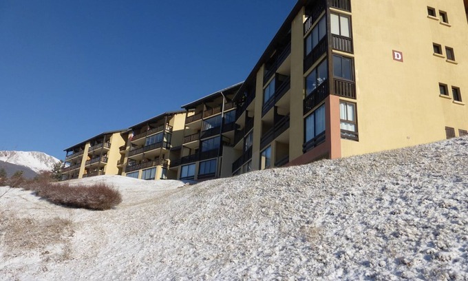 Barcelonnette Apartment | Studio for 2 with ski box, Barcelonnette