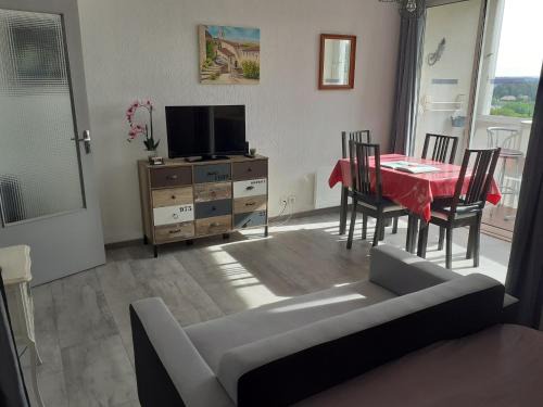 Greoux-les-Bains Apartment | Studio greoux les bains
