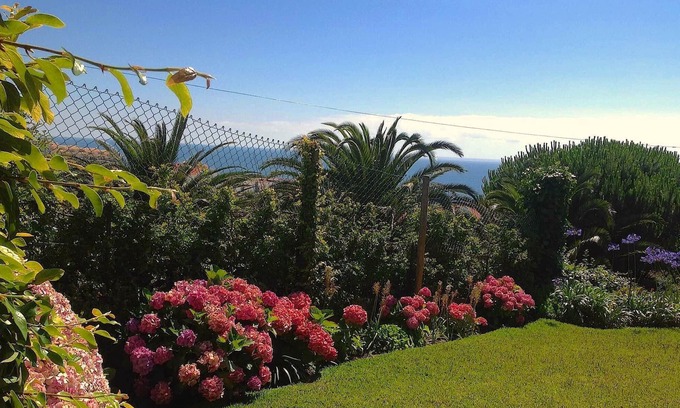 Ericeira Cottage | Studio Independent with tranquil garden
