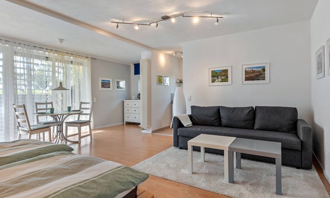 Rauhenbretzingen Apartment | Studio 'Jagst' with Shared Terrace and Wi-Fi