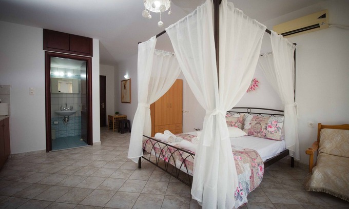 Mires Apartment | Studio Mires 1 - central