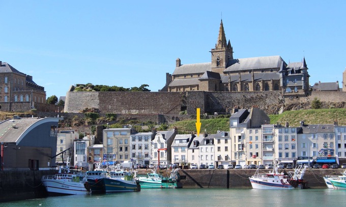 Granville Apartment | Studio on the fishing port