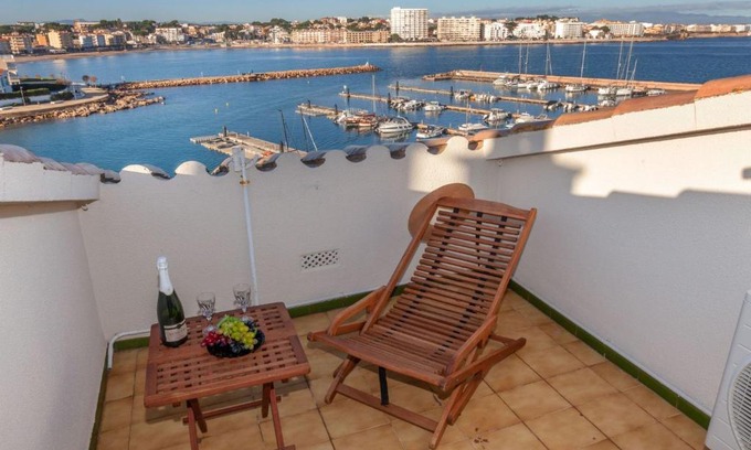 L'Escala Apartment | Studio Port L'escala-6 by Interhome
