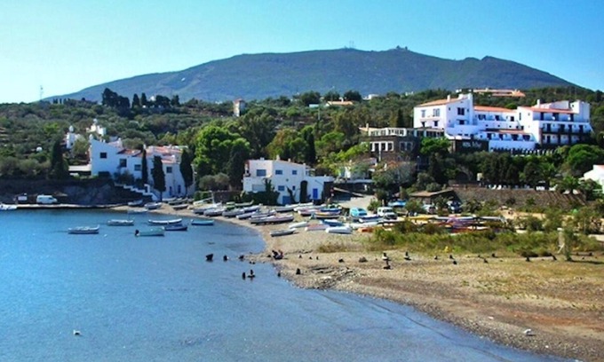 Portlligat Apartment | Studio Pour 2 Personnes à Cadaqués au Bord de Leau, Accès Piscine
