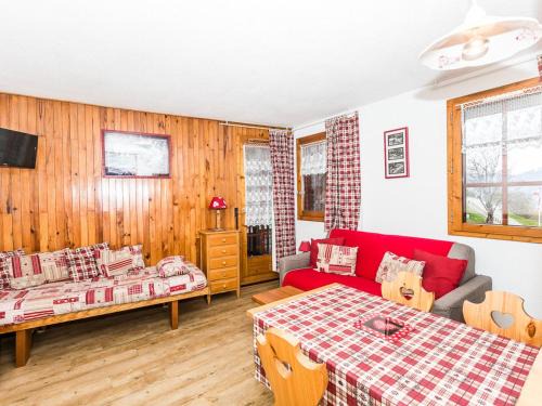 Montchavin Apartment | Studio rénové 3 pers, balcon sud, au pied des commerces et près des pistes - FR-1-329-4