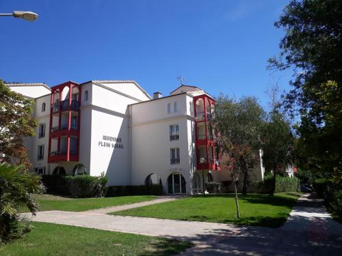 Lamalou-les-Bains Apartment | Studio rénové avec balcon, proche des Thermes de Lamalou, animaux acceptés, parking gratuit. - FR-1-451-131