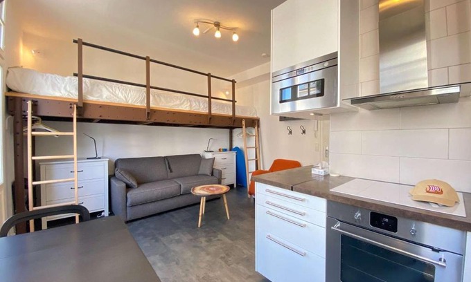 La Baule-Escoublac Apartment | Studio rénové lumineux proche plage et marché, 4 couchages, balcon, La Baule - FR-1-245-46
