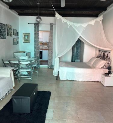 Santa Teresa di Gallura Apartment | Studio S