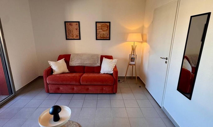 Grand Sud Apartment | Studio with terrace, air conditioning and swimming pool in Aix-en-Provence