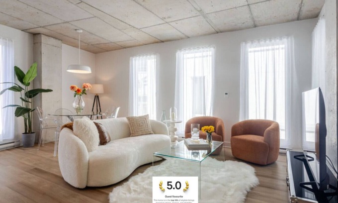 Old Montreal Apartment | Stunning 2 BR condo in MTL OLd Port|+Free Parking
