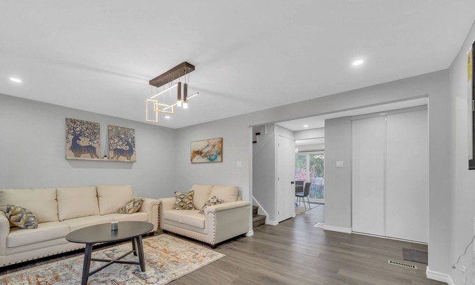 Kitchener House | Stunning 4 bed/2bath house for rent - SpaceRental