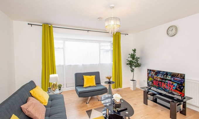 Custom House House | Stunning 4 bedrooms house next to Excel, London City and O2 Greenwich